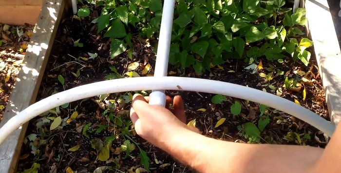 A simple greenhouse made of PVC pipes with your own hands