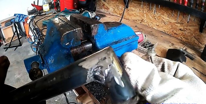 Homemade muffler for brush cutters