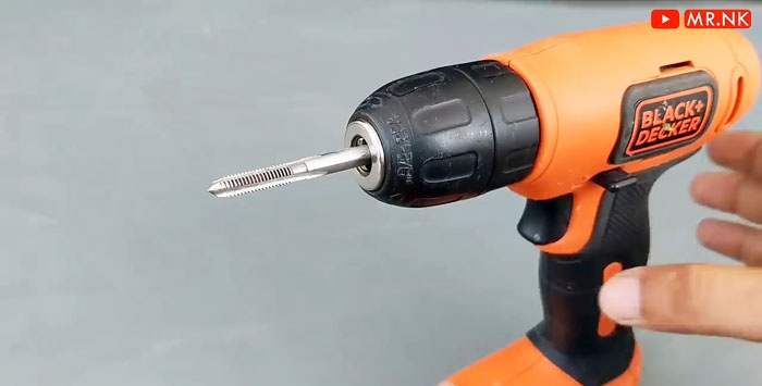 6 useful screwdriver attachments that few people know about