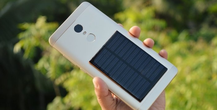 Adding a solar panel to your smartphone