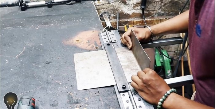 How to make a sheet bender from a corner and door hinges