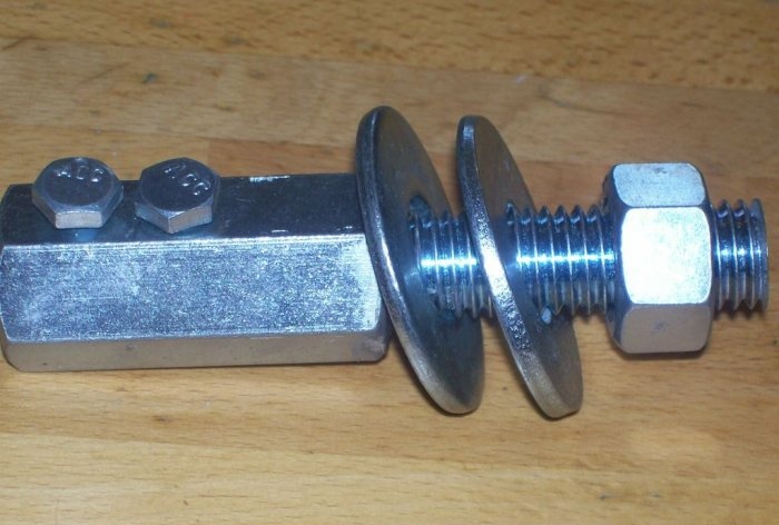 Homemade flange for electric motor shaft