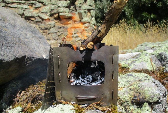 How to make a folding pocket stove for camping cooking