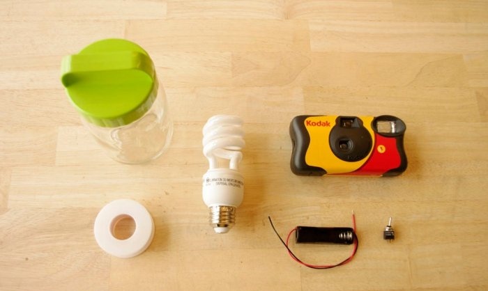 DIY flashlight in a jar