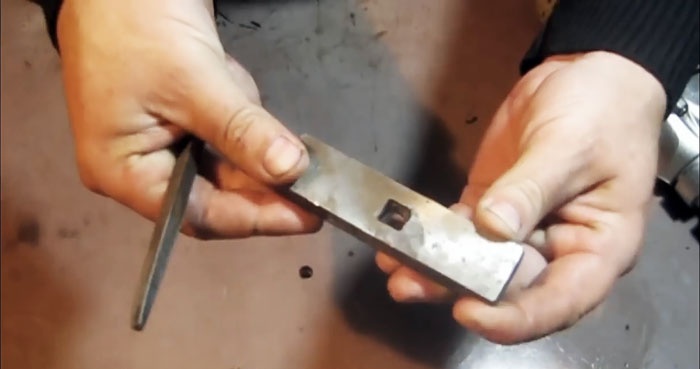 How to make square holes with round drills in a way accessible to everyone