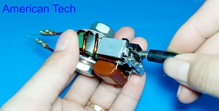 How to make a compact and powerful pulse soldering iron