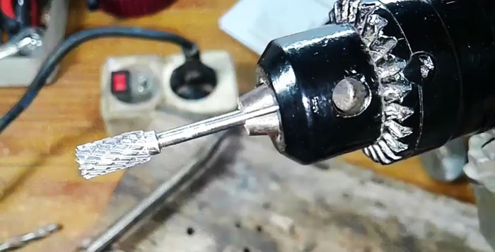 How to install a drill chuck on an angle grinder and why it might be useful