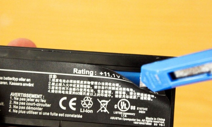 Laptop battery does not charge. We restore it in a simple way.