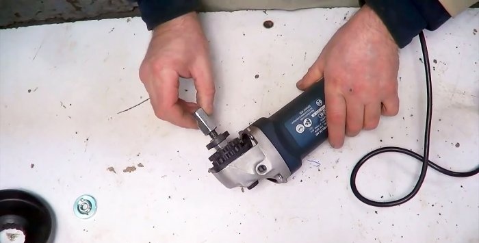 The Dremel is broken, no problem, it can be replaced by an angle grinder