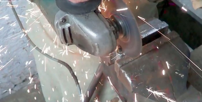 The Dremel is broken, no problem, it can be replaced by an angle grinder