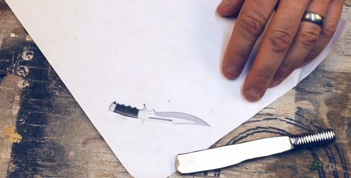 How to turn a bolt into a nice little souvenir hunting knife