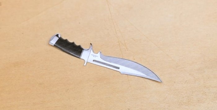 How to turn a bolt into a nice little souvenir hunting knife