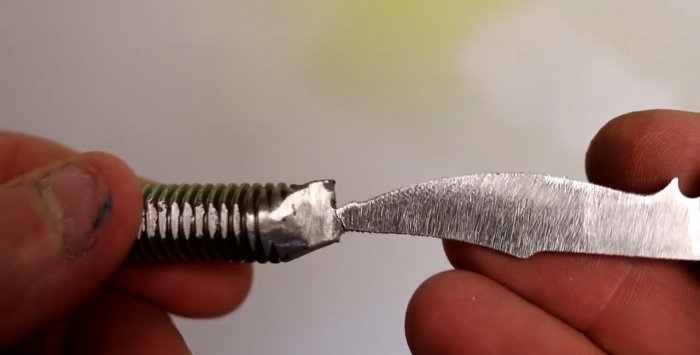 How to turn a bolt into a nice little souvenir hunting knife