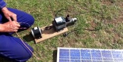 How to make a solar-powered pump for watering your garden