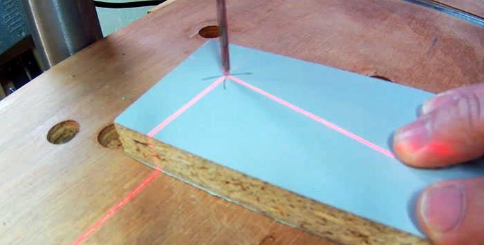 How to make a homemade laser pointer for a drilling machine