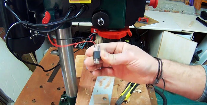 How to make a homemade laser pointer for a drilling machine