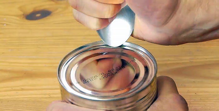 How to open a tin can with a spoon