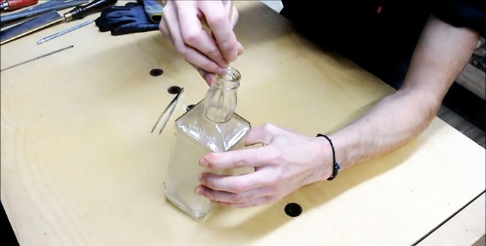 How to put a ladder in a bottle