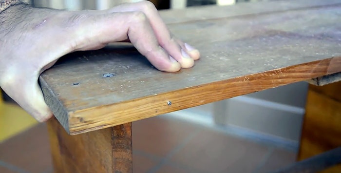 How to cut a nail with a wood saw without damaging the teeth