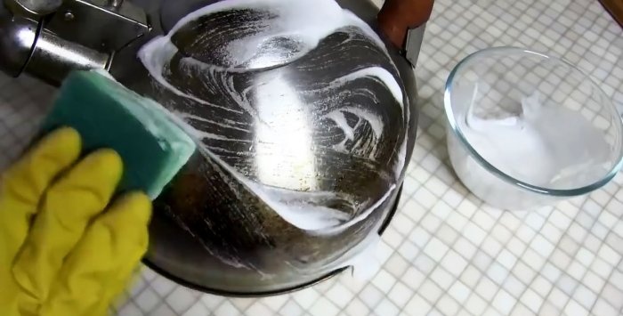 How to clean dishes from carbon deposits and grease in 10 minutes - make a super cleaner with your own hands