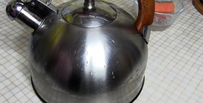 How to clean dishes from carbon deposits and grease in 10 minutes - make a super cleaner with your own hands