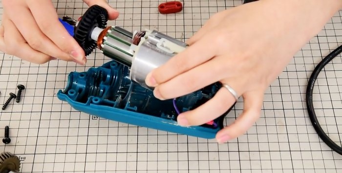 How to Completely Clean and Lubricate a Drill