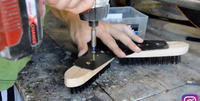 How to expand the functionality of a trimmer with brushes