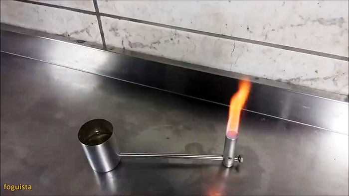 How to make an alcohol burner with remote fuel supply