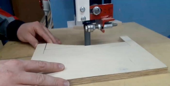 A very simple grinding machine made from available materials