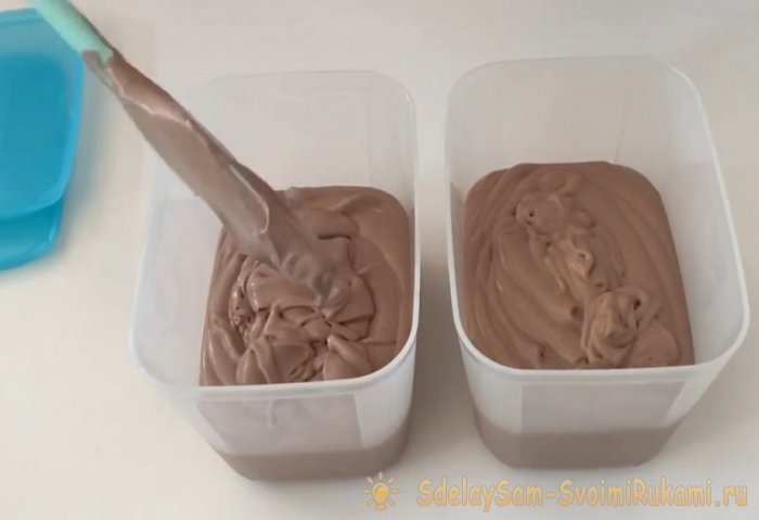 How to make homemade ice cream simply and deliciously