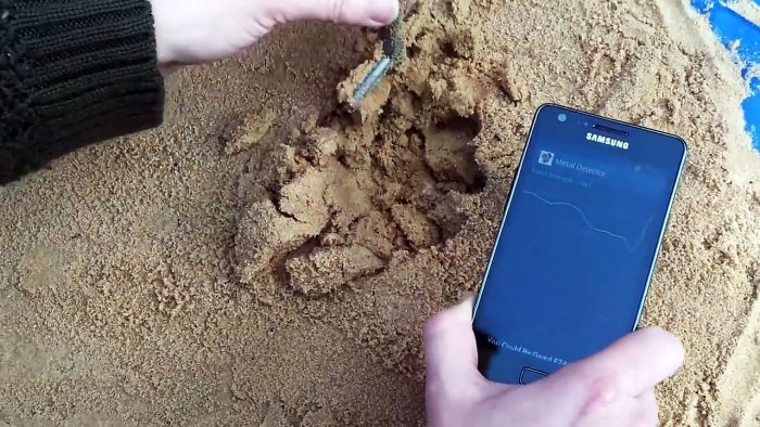 How to turn your smartphone into a metal detector in 1 minute