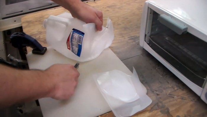 How to simply and easily make a mallet from a plastic canister