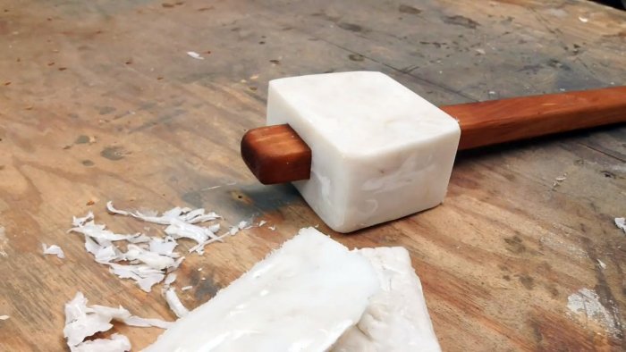 How to simply and easily make a mallet from a plastic canister