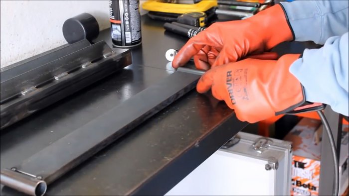 Bending die for a homemade jack press