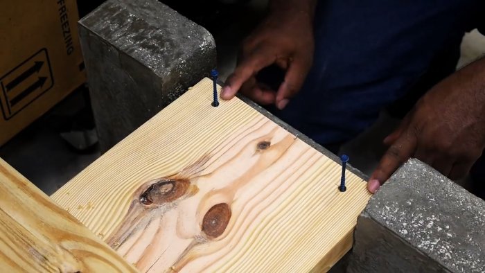 How to make an outdoor bench from concrete and wood