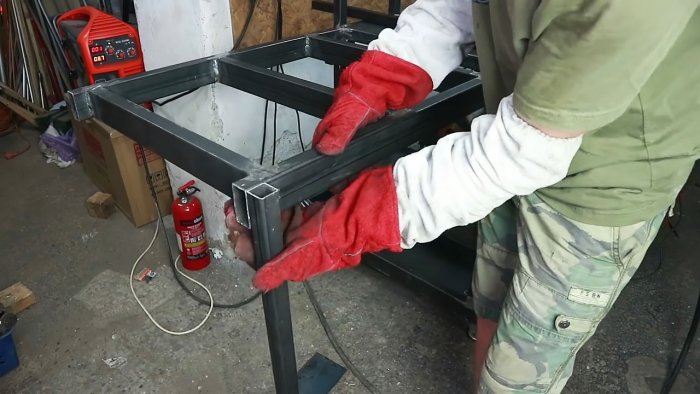 Unique DIY welding trolley with folding table