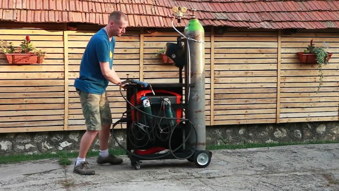 Unique DIY welding trolley with folding table