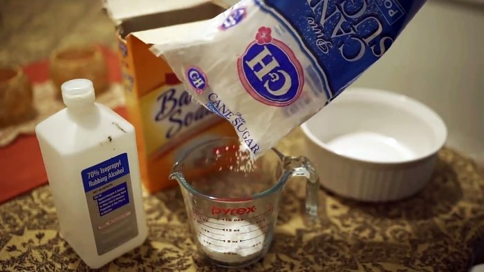 10 Amazing Baking Soda Hacks