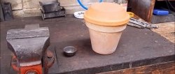 How to melt aluminum in a flower pot