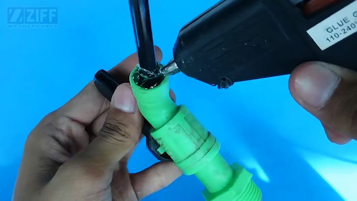 Mini-wash from leftover PVC pipes and bottles