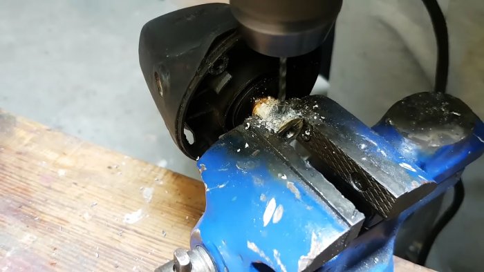 How to convert an angle grinder to 12 V