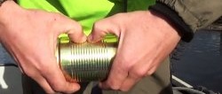 How to open a tin can with bare hands