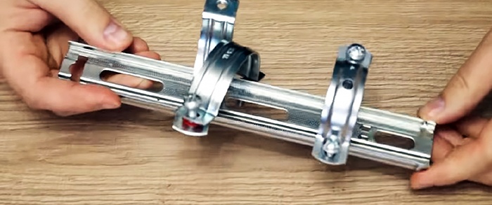 Device for drilling at an angle of 90 degrees