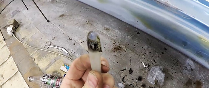 Removing dents using a plastic bottle