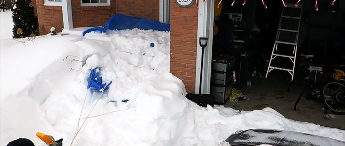 The laziest way to clear snow imaginable