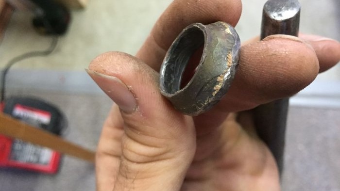 How to make a ring from an ordinary coin