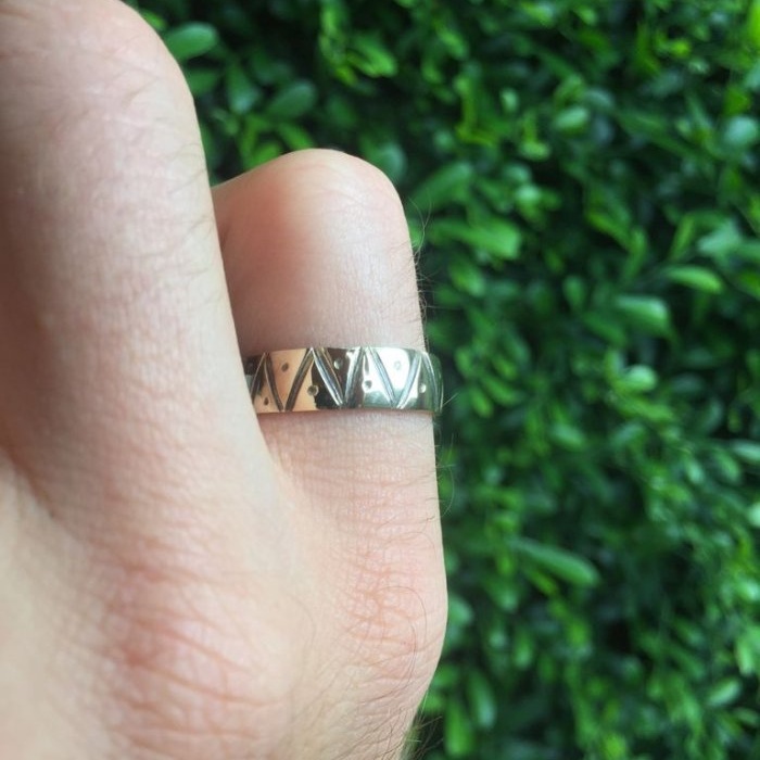 How to make a ring from an ordinary coin