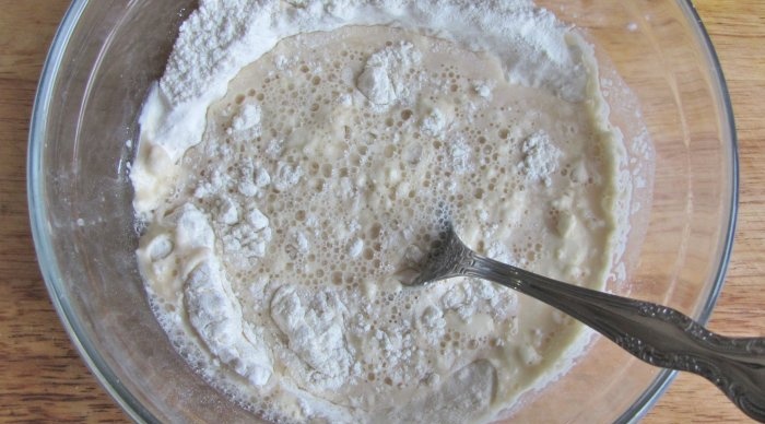 Thin pizza dough