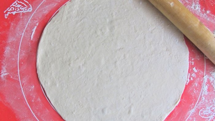 Thin pizza dough