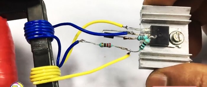 Homemade transformer from 6 V to 30,000 V